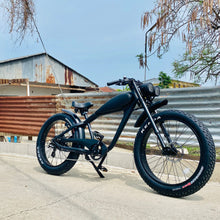 Load image into Gallery viewer, IN STOCK - Cooler King 750ST BLACK EDITION eBike - 48v, Retro Style Electric Bike